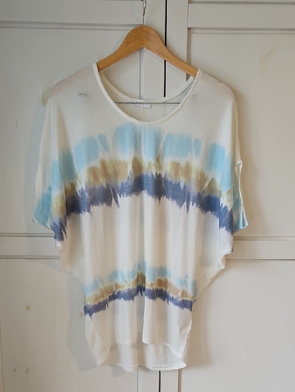 Enti Dolman Short Sleeve Women’s Top in White and Blue NWT
